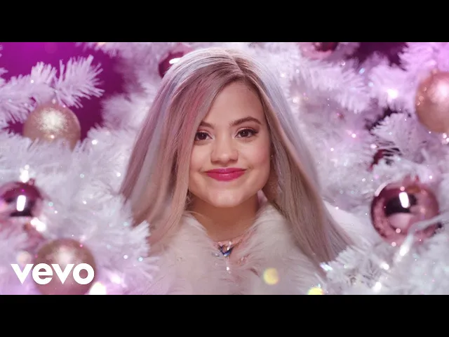 Audrey's Christmas Rewind — Sarah Jeffery, Jadah Marie