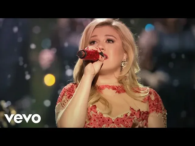 Underneath the Tree — Kelly Clarkson
