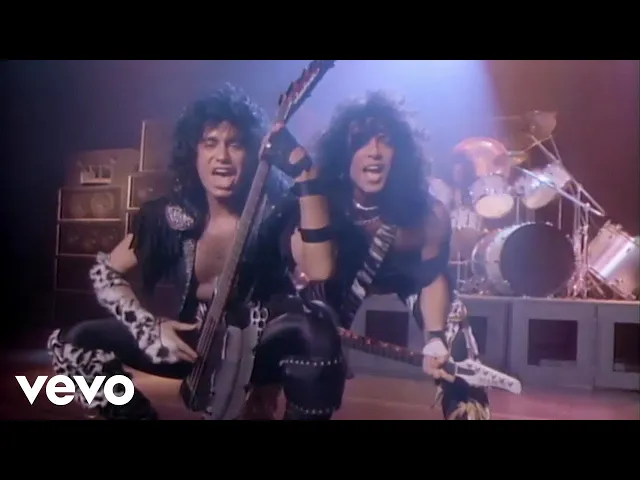 Heaven's On Fire — Kiss