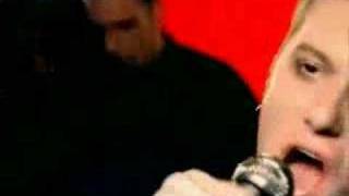 Chumbawamba- Tubthumping — MusicUsers