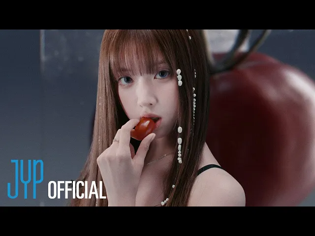 NMIXX Blue Valentine Core: “SPINNIN’ ON IT — JYP Entertainment