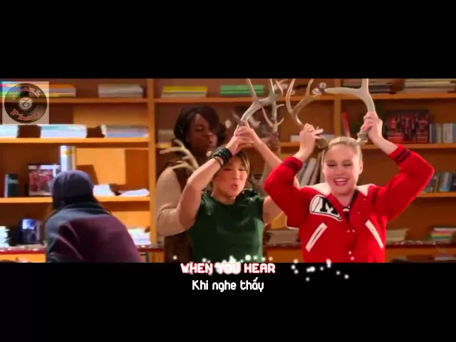 Full Performance of "Rockin' Around The Christmas Tree — Glee