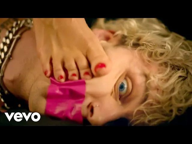 Bloody Valentine — Machine Gun Kelly